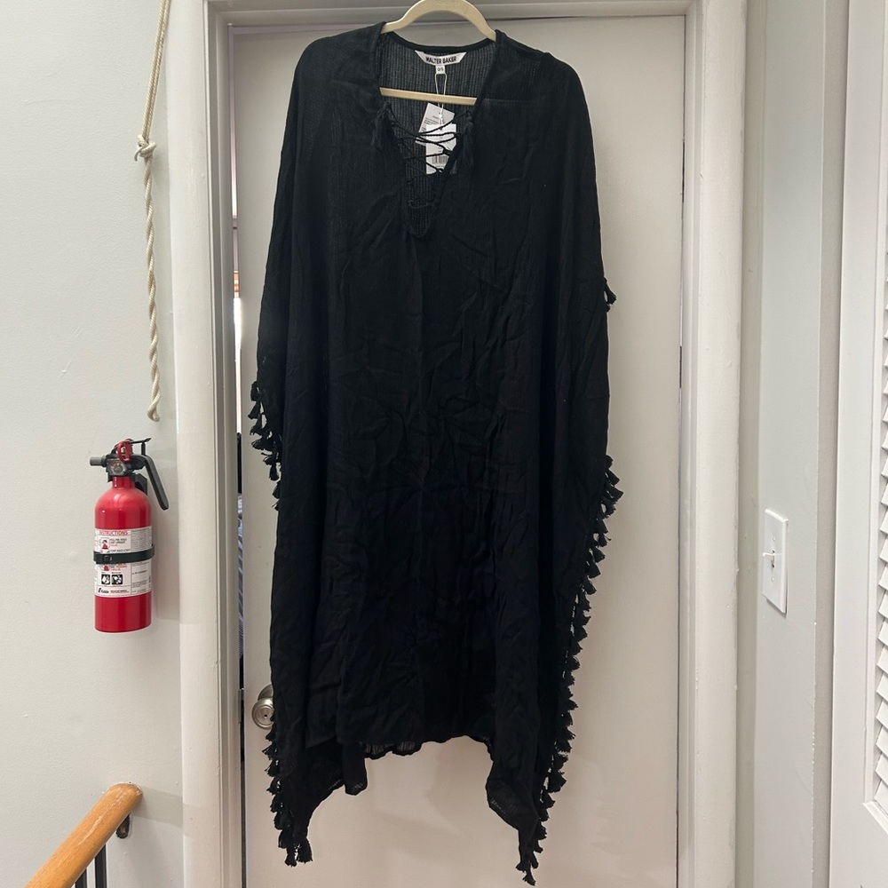 BNWT Walter Baker caftan beach coverup
